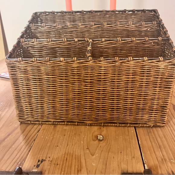 Basket - Picture 6 of 9